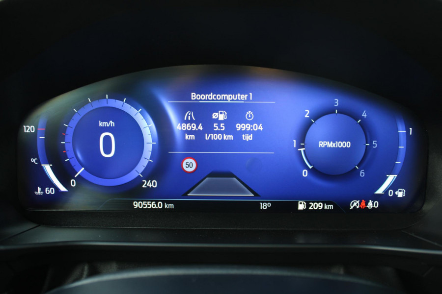 Ford Focus 2.0 EcoBlue 150pk ST-Line X Wagon | Panoramadak | Adaptive LED | Adaptive cruise control | 18 inch met rode remklauwen | Adaptive LED | Half lederen bekleding | Winter Pack | Camera