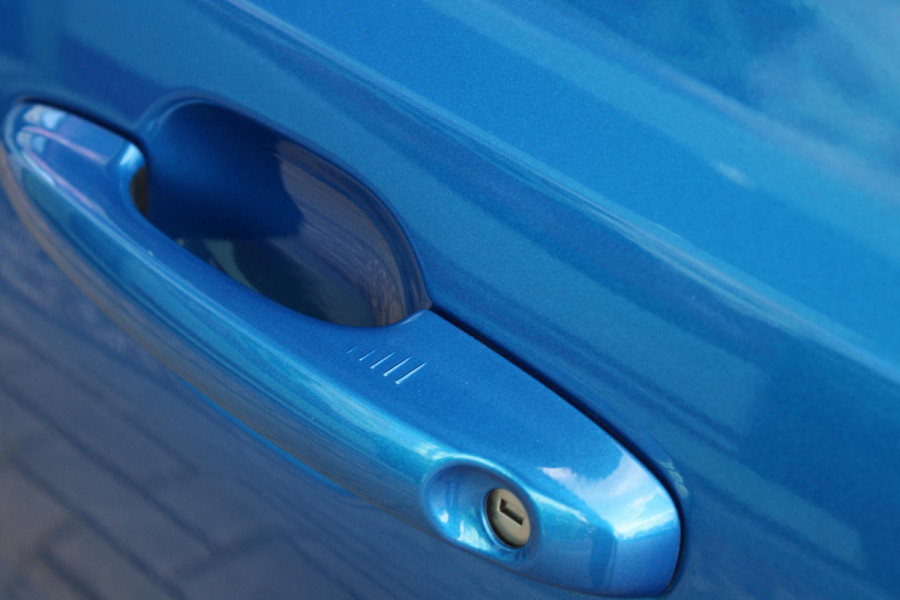 Ford Focus 2.0 EcoBlue 150pk ST-Line X Wagon | Panoramadak | Adaptive LED | Adaptive cruise control | 18 inch met rode remklauwen | Adaptive LED | Half lederen bekleding | Winter Pack | Camera