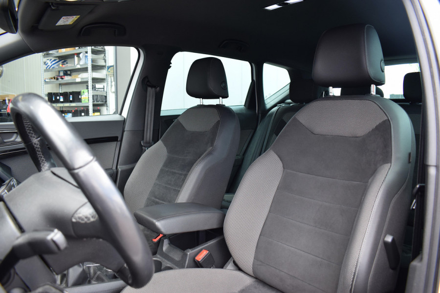 Seat Ateca 1.4 EcoTSI Xcellence | Apple CarPlay | Half Leer | Camera | Climate