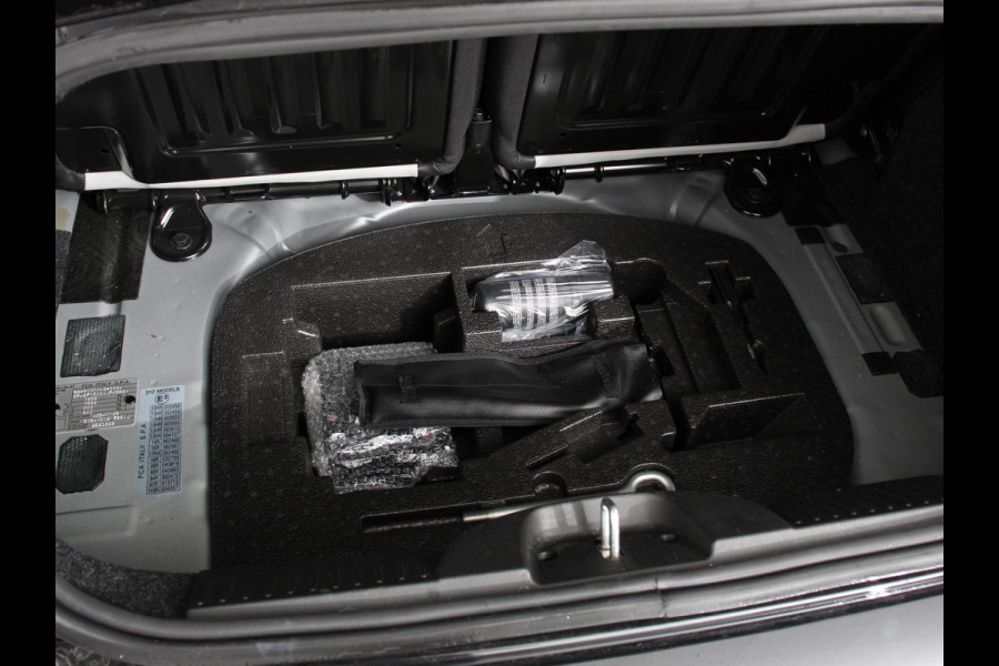 Fiat 500C 1.0 Hybrid Dolcevita Cabrio Cruise control Climate control Radio Elektrische ramen Lichtmetalen velgen