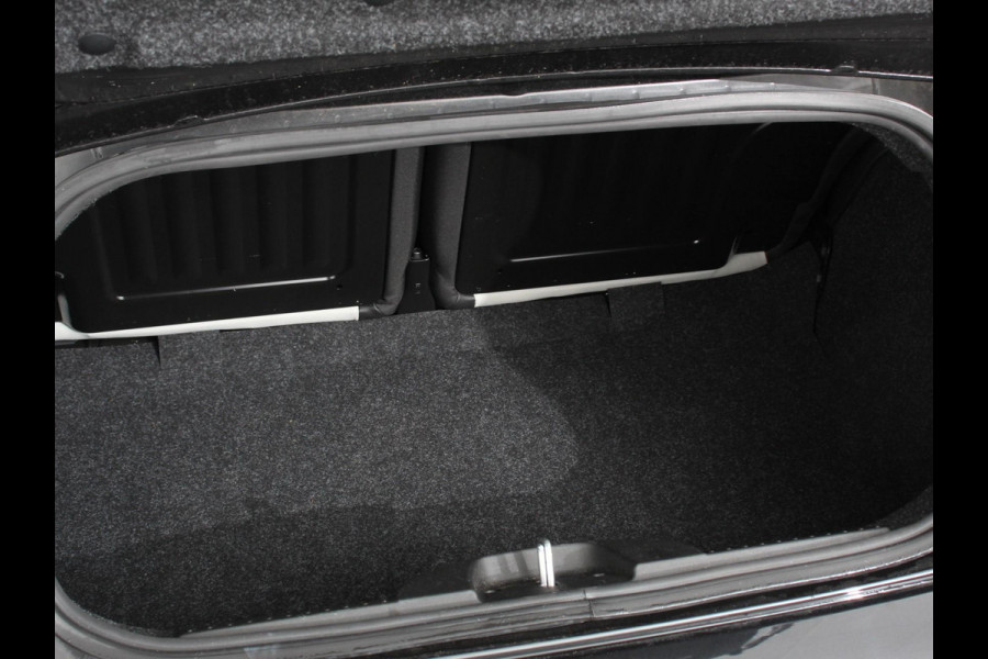 Fiat 500C 1.0 Hybrid Dolcevita Cabrio Cruise control Climate control Radio Elektrische ramen Lichtmetalen velgen