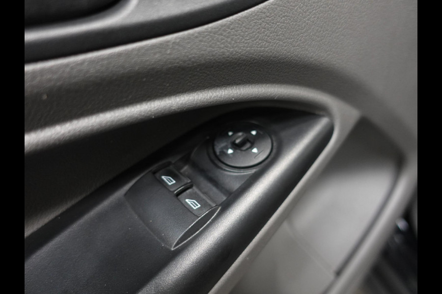 Ford Transit Connect 100pk Automaat L2 Trend Navi Airco Cruise Control Camera 3 zits