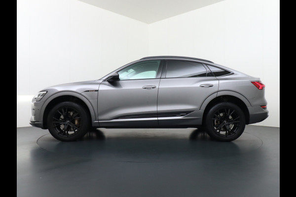 Audi e-tron Sportback 55 Quattro 408pk 95kWh Luchtvering Adaptive-Cruise Apple Carplay Android Trekhaak Elektr.Sport-Stoel+Leder/Alcantara+Verwarmd+Ge Keyless Audi sound system Lane-Assist Audi-smartphone-interface Rijstrooksensor Wifi Fase 3 Laden