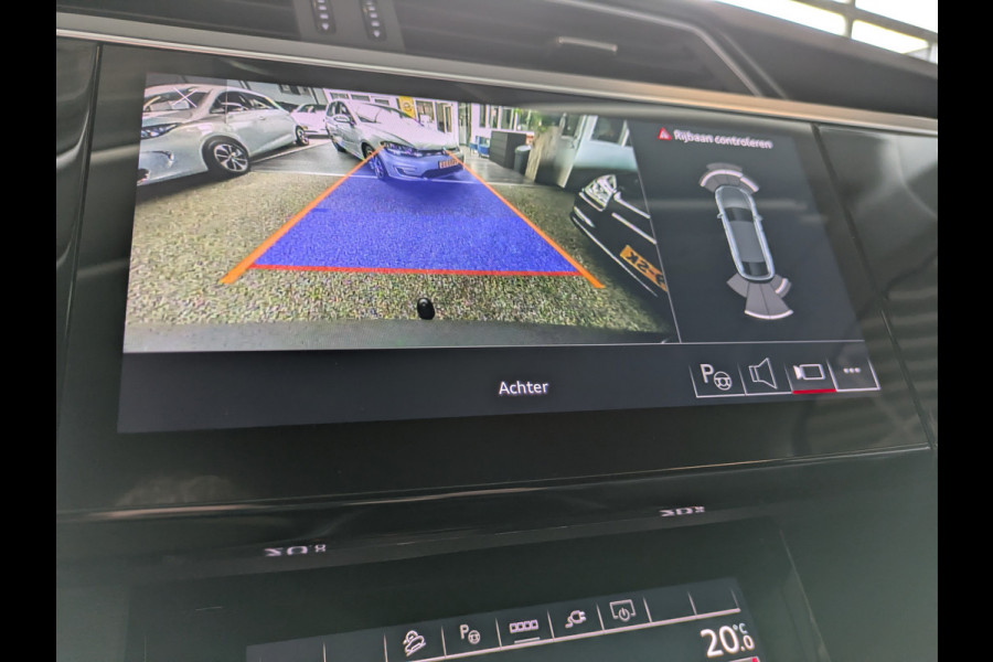 Audi e-tron Sportback 55 Quattro 408pk 95kWh Luchtvering Adaptive-Cruise Apple Carplay Android Trekhaak Elektr.Sport-Stoel+Leder/Alcantara+Verwarmd+Ge Keyless Audi sound system Lane-Assist Audi-smartphone-interface Rijstrooksensor Wifi Fase 3 Laden