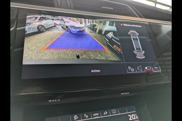 Audi e-tron Sportback 55 Quattro 408pk 95kWh Luchtvering Adaptive-Cruise Apple Carplay Android Trekhaak Elektr.Sport-Stoel+Leder/Alcantara+Verwarmd+Ge Keyless Audi sound system Lane-Assist Audi-smartphone-interface Rijstrooksensor Wifi Fase 3 Laden
