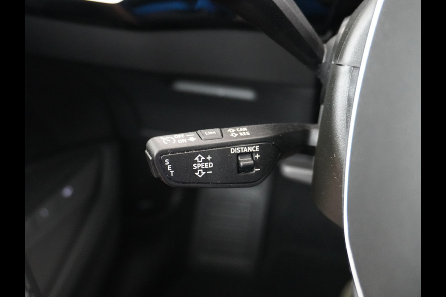 Audi e-tron Sportback 55 Quattro 408pk 95kWh Luchtvering Adaptive-Cruise Apple Carplay Android Trekhaak Elektr.Sport-Stoel+Leder/Alcantara+Verwarmd+Ge Keyless Audi sound system Lane-Assist Audi-smartphone-interface Rijstrooksensor Wifi Fase 3 Laden