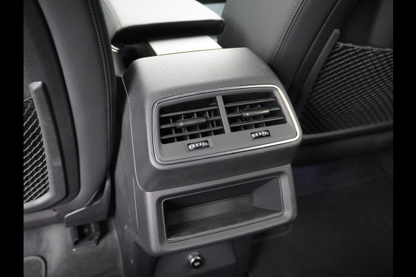 Audi e-tron Sportback 55 Quattro 408pk 95kWh Luchtvering Adaptive-Cruise Apple Carplay Android Trekhaak Elektr.Sport-Stoel+Leder/Alcantara+Verwarmd+Ge Keyless Audi sound system Lane-Assist Audi-smartphone-interface Rijstrooksensor Wifi Fase 3 Laden