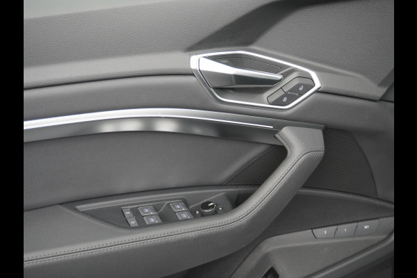 Audi e-tron Sportback 55 Quattro 408pk 95kWh Luchtvering Adaptive-Cruise Apple Carplay Android Trekhaak Elektr.Sport-Stoel+Leder/Alcantara+Verwarmd+Ge Keyless Audi sound system Lane-Assist Audi-smartphone-interface Rijstrooksensor Wifi Fase 3 Laden