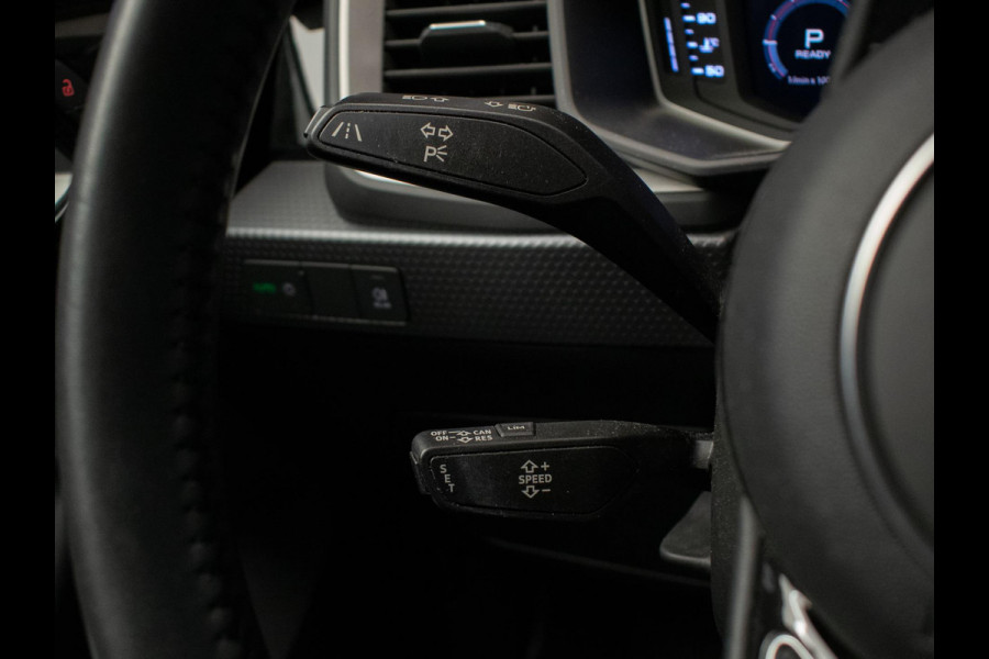 Audi A1 Sportback 25 TFSI epic Sport (APPLE CARPLAY,NAVI,DIGITALE DASH,LED,CRUISE,DAB,ELEKTRISCH PAKKET,SPORTSTOELEN,LM VELGEN))