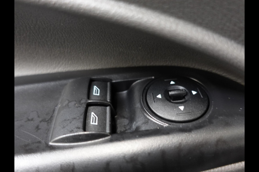 Ford Transit Connect L2 100pk Automaat Trend Trekhaak Navigatie Apple Carplay Cruise control Airco