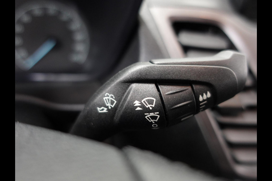 Ford Transit Connect L2 100pk Automaat Trend Trekhaak Navigatie Apple Carplay Cruise control Airco