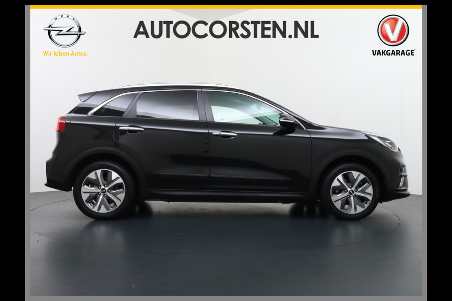 Kia e-Niro 64kWh 204PK Leder Camera Adaptive-Cruise Warmtepomp Apple Carplay Android Auto Navi Ecc DAB Pdc Executive-Line Stoel Verwarming/ Keyless Led Achterbank+Stuur Verwarming Dodehoek assistent Regen-Lichtsensor JBL-Soundsystem Bluetooth Draadloze tel.lader Lmv 17" 1e Eigenaar! Krachtige en zuinige aandrijflijn met grootste accu! €45.000 Nieuw