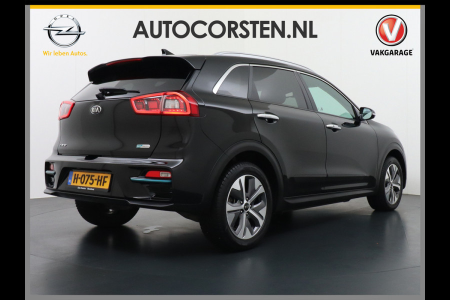 Kia e-Niro 64kWh 204PK Leder Camera Adaptive-Cruise Warmtepomp Apple Carplay Android Auto Navi Ecc DAB Pdc Executive-Line Stoel Verwarming/ Keyless Led Achterbank+Stuur Verwarming Dodehoek assistent Regen-Lichtsensor JBL-Soundsystem Bluetooth Draadloze tel.lader Lmv 17" 1e Eigenaar! Krachtige en zuinige aandrijflijn met grootste accu! €45.000 Nieuw