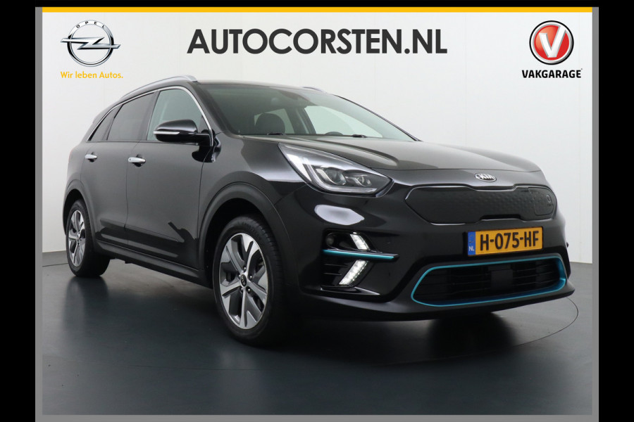 Kia e-Niro 64kWh 204PK Leder Camera Adaptive-Cruise Warmtepomp Apple Carplay Android Auto Navi Ecc DAB Pdc Executive-Line Stoel Verwarming/ Keyless Led Achterbank+Stuur Verwarming Dodehoek assistent Regen-Lichtsensor JBL-Soundsystem Bluetooth Draadloze tel.lader Lmv 17" 1e Eigenaar! Krachtige en zuinige aandrijflijn met grootste accu! €45.000 Nieuw