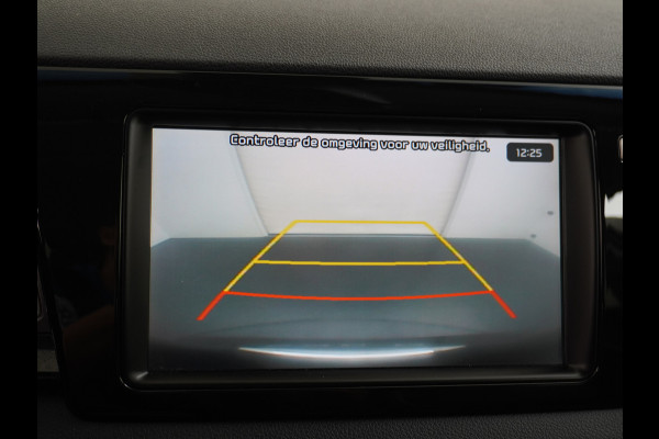 Kia e-Niro 64kWh 204PK Leder Camera Adaptive-Cruise Warmtepomp Apple Carplay Android Auto Navi Ecc DAB Pdc Executive-Line Stoel Verwarming/ Keyless Led Achterbank+Stuur Verwarming Dodehoek assistent Regen-Lichtsensor JBL-Soundsystem Bluetooth Draadloze tel.lader Lmv 17" 1e Eigenaar! Krachtige en zuinige aandrijflijn met grootste accu! €45.000 Nieuw