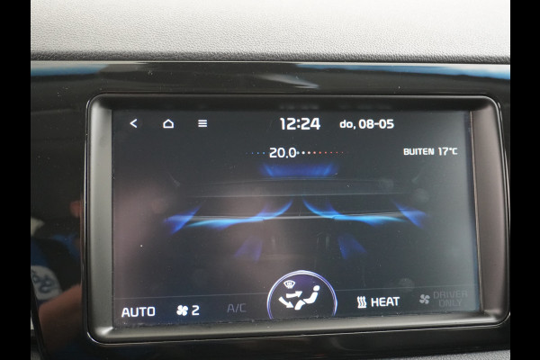 Kia e-Niro 64kWh 204PK Leder Camera Adaptive-Cruise Warmtepomp Apple Carplay Android Auto Navi Ecc DAB Pdc Executive-Line Stoel Verwarming/ Keyless Led Achterbank+Stuur Verwarming Dodehoek assistent Regen-Lichtsensor JBL-Soundsystem Bluetooth Draadloze tel.lader Lmv 17" 1e Eigenaar! Krachtige en zuinige aandrijflijn met grootste accu! €45.000 Nieuw