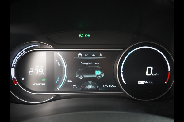 Kia e-Niro 64kWh 204PK Leder Camera Adaptive-Cruise Warmtepomp Apple Carplay Android Auto Navi Ecc DAB Pdc Executive-Line Stoel Verwarming/ Keyless Led Achterbank+Stuur Verwarming Dodehoek assistent Regen-Lichtsensor JBL-Soundsystem Bluetooth Draadloze tel.lader Lmv 17" 1e Eigenaar! Krachtige en zuinige aandrijflijn met grootste accu! €45.000 Nieuw