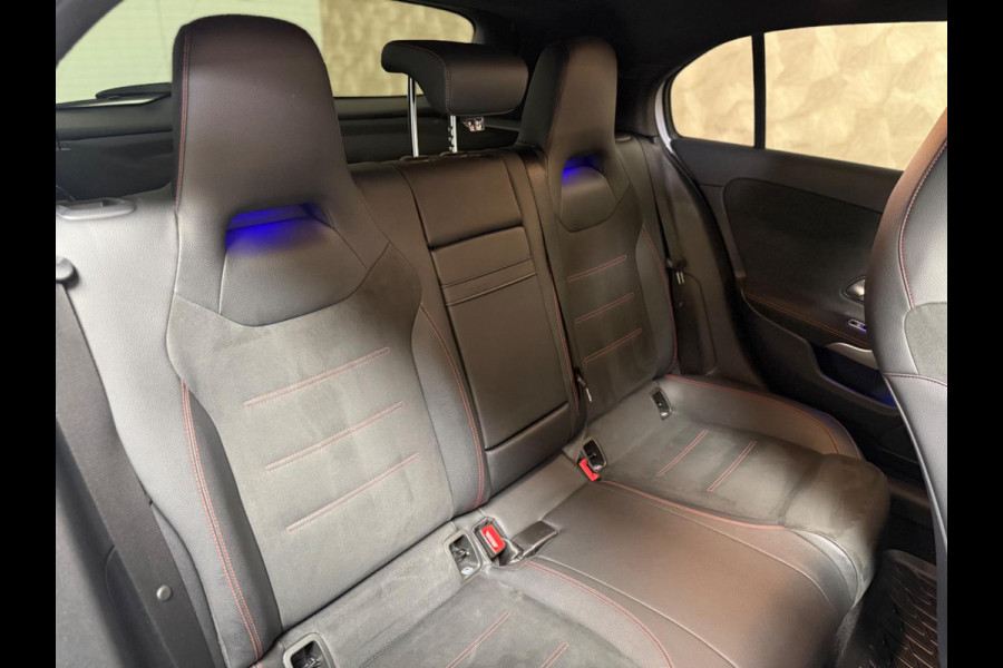 Mercedes-Benz A-Klasse 220 4MATIC Premium Plus AMG Night | Pano | Keyless | Sfeerverlichting | Memory seats