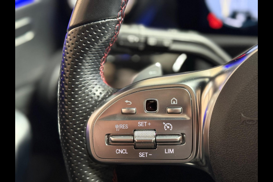 Mercedes-Benz A-Klasse 220 4MATIC Premium Plus AMG Night | Pano | Keyless | Sfeerverlichting | Memory seats