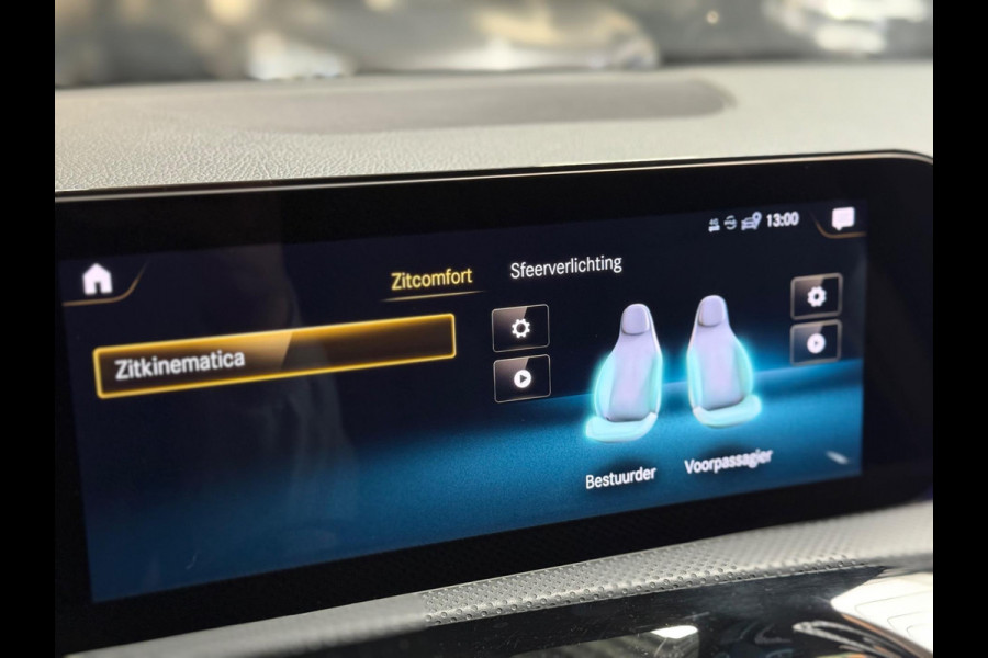 Mercedes-Benz A-Klasse 220 4MATIC Premium Plus AMG Night | Pano | Keyless | Sfeerverlichting | Memory seats