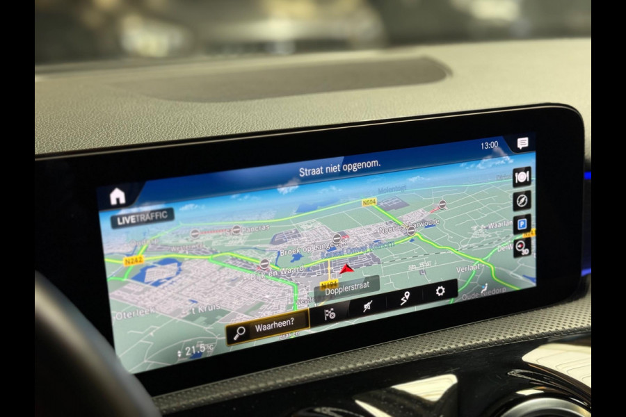 Mercedes-Benz A-Klasse 220 4MATIC Premium Plus AMG Night | Pano | Keyless | Sfeerverlichting | Memory seats