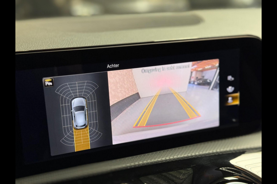 Mercedes-Benz A-Klasse 220 4MATIC Premium Plus AMG Night | Pano | Keyless | Sfeerverlichting | Memory seats