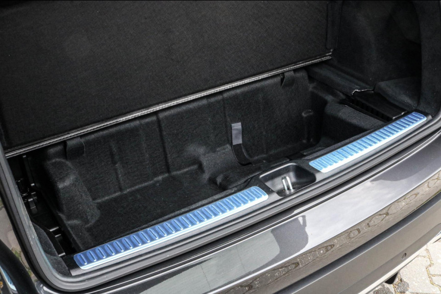 Mercedes-Benz GLC 300e 4MATIC AMG - CAMERA - SFEERVERLICHTING