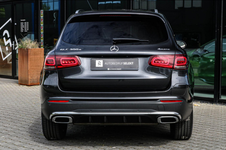 Mercedes-Benz GLC 300e 4MATIC AMG - CAMERA - SFEERVERLICHTING