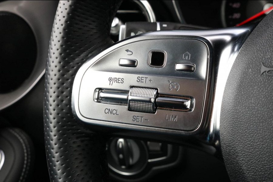 Mercedes-Benz GLC 300e 4MATIC AMG - CAMERA - SFEERVERLICHTING