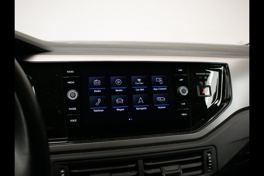 Volkswagen Polo 1.0 TSI Comfortline Sport (APPLE CARPLAY,NAVI,LED,CRUISE,CLIMATE,DAB,SPOILER,SPORTSTOELEN,LM VELGEN,NETTE STAAT)
