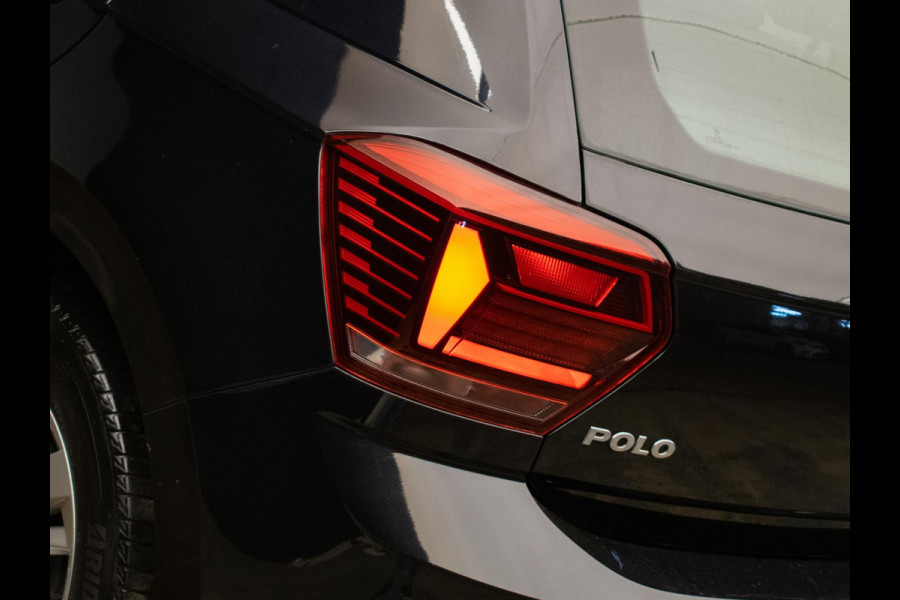 Volkswagen Polo 1.0 TSI Comfortline Sport (APPLE CARPLAY,NAVI,LED,CRUISE,CLIMATE,DAB,SPOILER,SPORTSTOELEN,LM VELGEN,NETTE STAAT)
