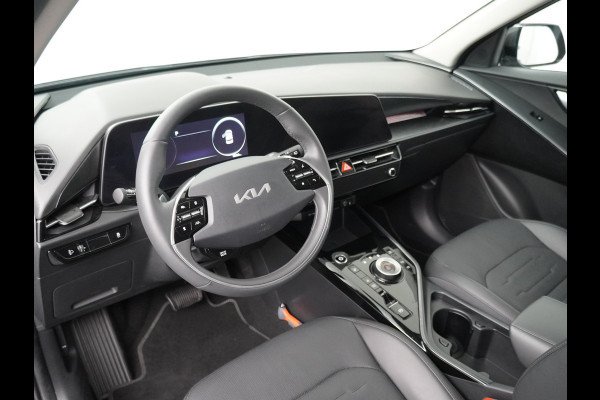 Kia Niro EV Edition Advanced 64.8 kWh - Stoel-/stuurverwarming - Navigatie - Cruise Control - Climate Control - Keyless Entry - Fabrieksgarantie tot 06-2031