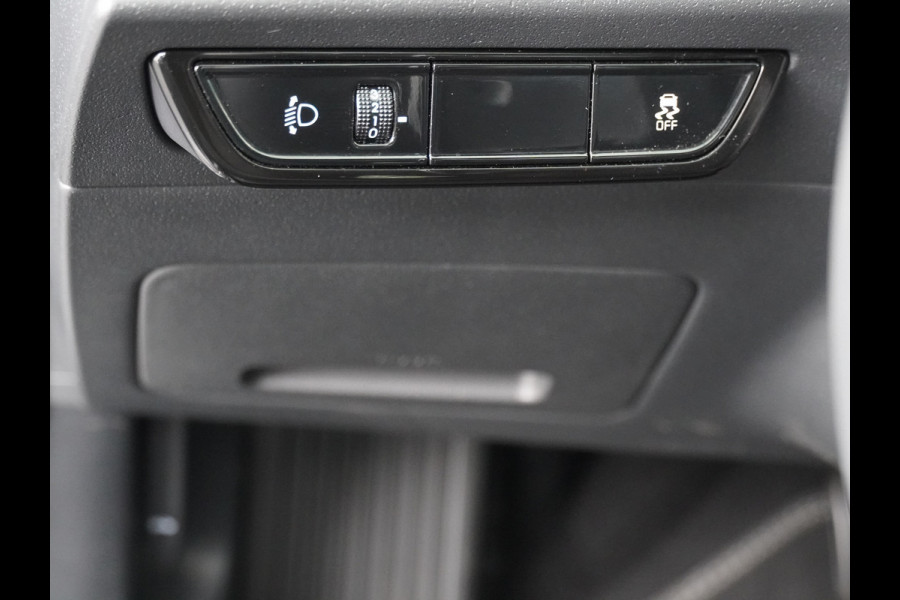 Kia Niro EV Edition Advanced 64.8 kWh - Stoel-/stuurverwarming - Navigatie - Cruise Control - Climate Control - Keyless Entry - Fabrieksgarantie tot 06-2031
