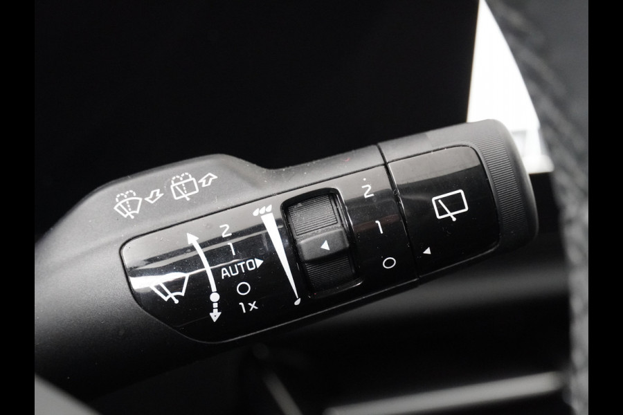Kia Niro EV Edition Advanced 64.8 kWh - Stoel-/stuurverwarming - Navigatie - Cruise Control - Climate Control - Keyless Entry - Fabrieksgarantie tot 06-2031