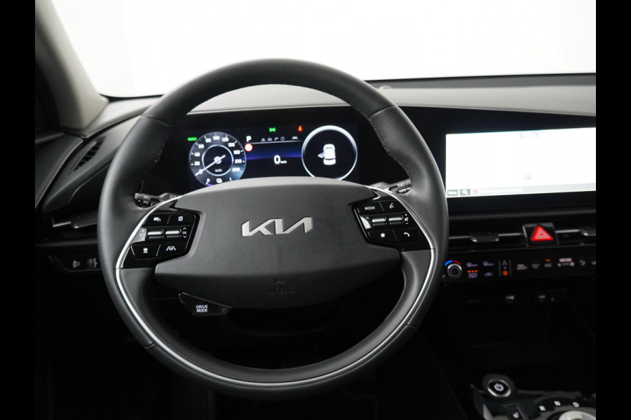 Kia Niro EV Edition Advanced 64.8 kWh - Stoel-/stuurverwarming - Navigatie - Cruise Control - Climate Control - Keyless Entry - Fabrieksgarantie tot 06-2031