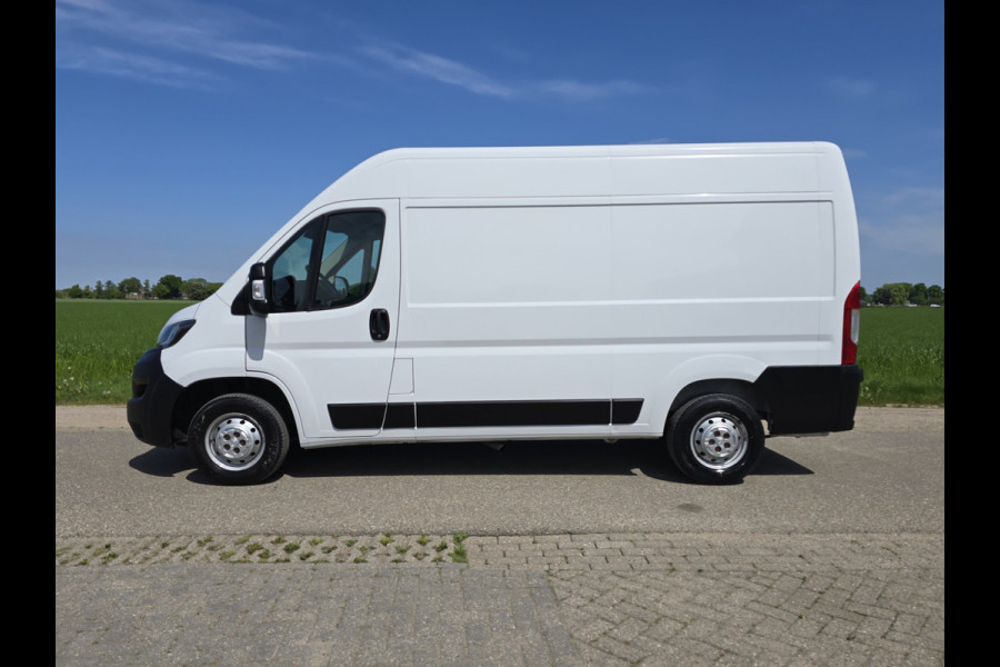 Peugeot Boxer 335 2.2 BlueHDi L2 H2 - 140 Pk - Euro 6 - Navi - ParkeerCamera - Airco - Cruise Control
