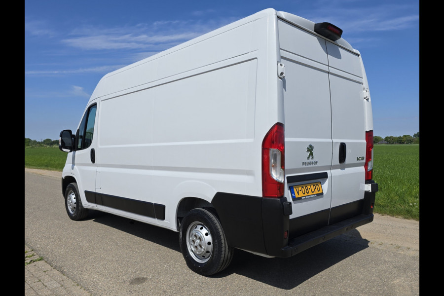 Peugeot Boxer 335 2.2 BlueHDi L2 H2 - 140 Pk - Euro 6 - Navi - ParkeerCamera - Airco - Cruise Control