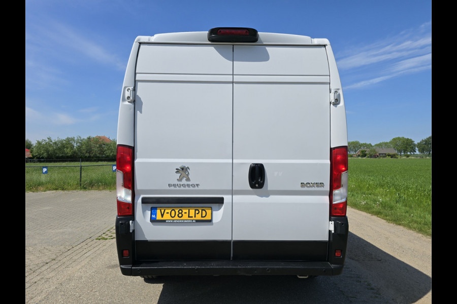 Peugeot Boxer 335 2.2 BlueHDi L2 H2 - 140 Pk - Euro 6 - Navi - ParkeerCamera - Airco - Cruise Control