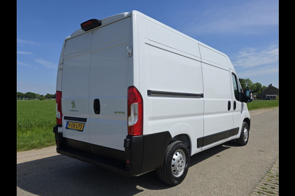 Peugeot Boxer 335 2.2 BlueHDi L2 H2 - 140 Pk - Euro 6 - Navi - ParkeerCamera - Airco - Cruise Control