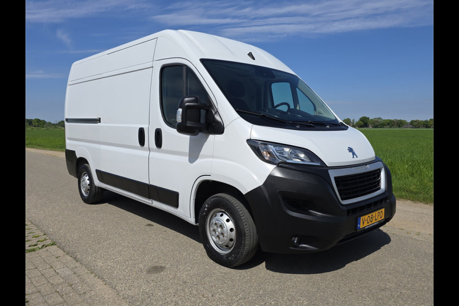 Peugeot Boxer 335 2.2 BlueHDi L2 H2 - 140 Pk - Euro 6 - Navi - ParkeerCamera - Airco - Cruise Control