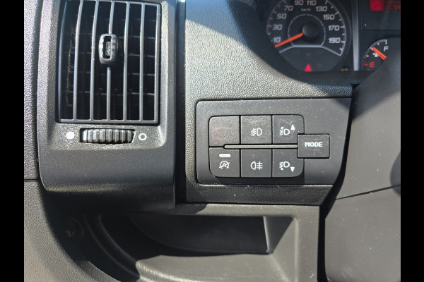 Peugeot Boxer 335 2.2 BlueHDi L2 H2 - 140 Pk - Euro 6 - Navi - ParkeerCamera - Airco - Cruise Control