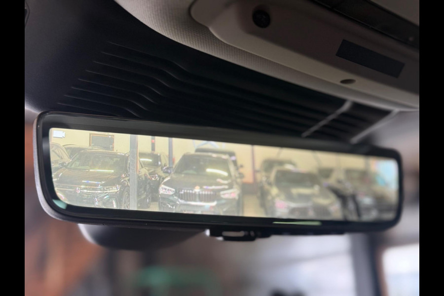 Land Rover Range Rover Evoque 1.5 P300e AWD S | Pano | Keyless | 360 camera | ACC