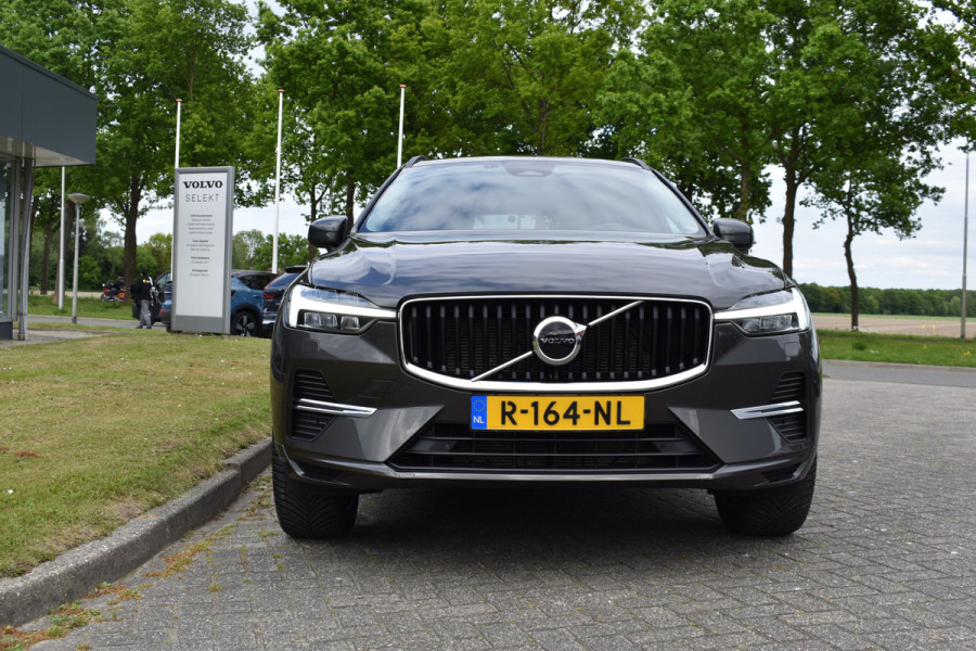 Volvo XC60 B5 265PK Automaat Momentum Business Camera | Trekhaak | ACC | All seasons | Leder | Elektr. stoel | Stoelverwarming