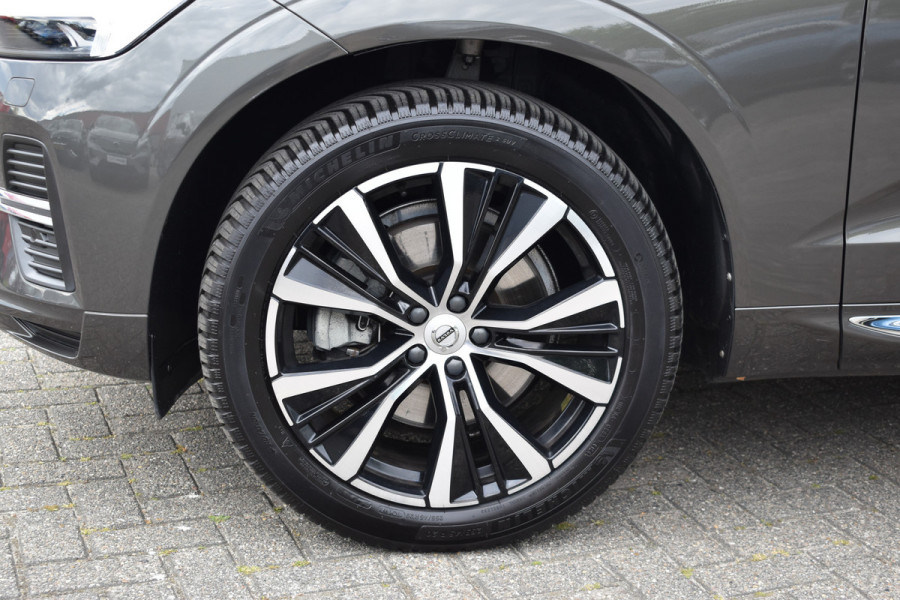 Volvo XC60 B5 265PK Automaat Momentum Business Camera | Trekhaak | ACC | All seasons | Leder | Elektr. stoel | Stoelverwarming