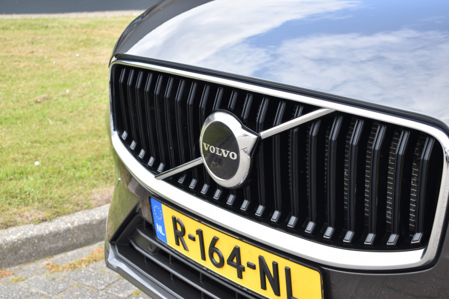 Volvo XC60 B5 265PK Automaat Momentum Business Camera | Trekhaak | ACC | All seasons | Leder | Elektr. stoel | Stoelverwarming