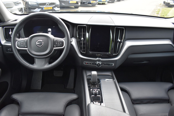 Volvo XC60 B5 265PK Automaat Momentum Business Camera | Trekhaak | ACC | All seasons | Leder | Elektr. stoel | Stoelverwarming