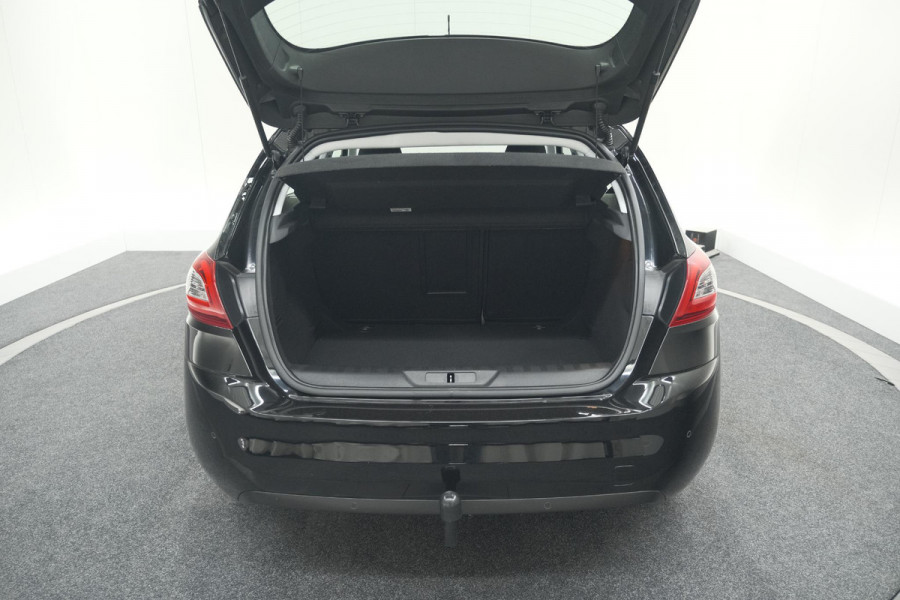 Peugeot 308 PureTech 110 Blue Lease Active | Trekhaak | Camera | Apple Carplay | Parkeersensoren