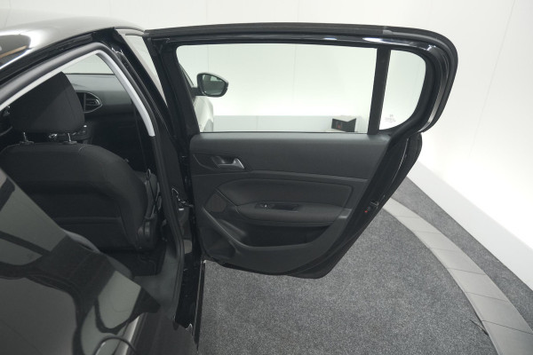Peugeot 308 PureTech 110 Blue Lease Active | Trekhaak | Camera | Apple Carplay | Parkeersensoren
