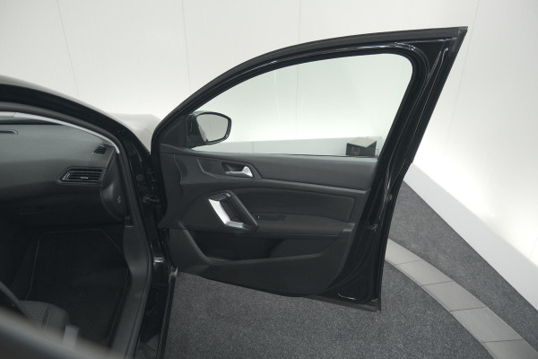 Peugeot 308 PureTech 110 Blue Lease Active | Trekhaak | Camera | Apple Carplay | Parkeersensoren