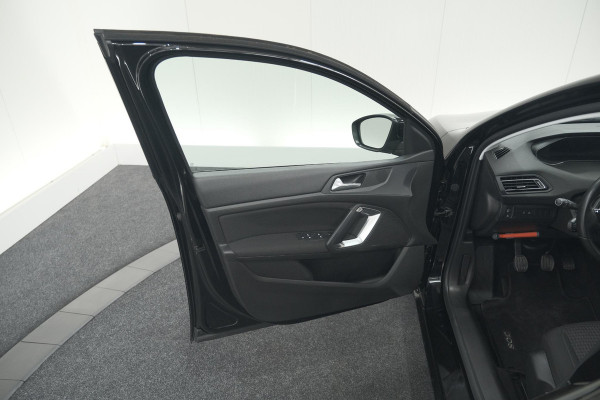 Peugeot 308 PureTech 110 Blue Lease Active | Trekhaak | Camera | Apple Carplay | Parkeersensoren